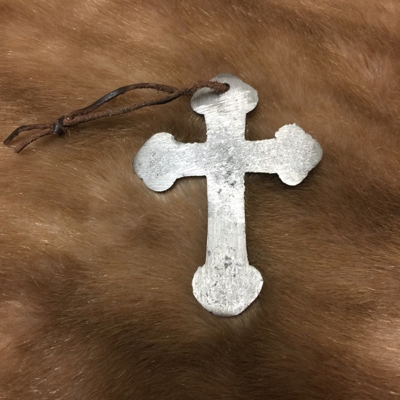 Decorative design cross large pendant - Picture 2 of 4